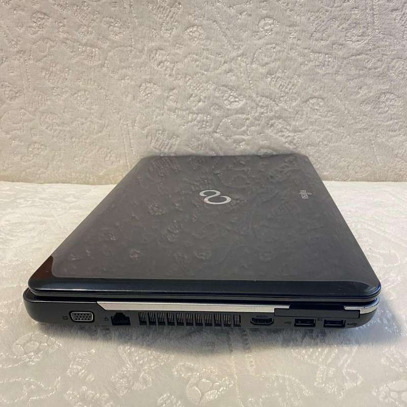 Fujitsu Lifebook A Series AH531 (Intel i5, 128GB SSD, 4GB RAM) 15.6 Inch Laptop