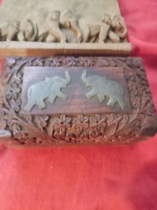Wood elephant