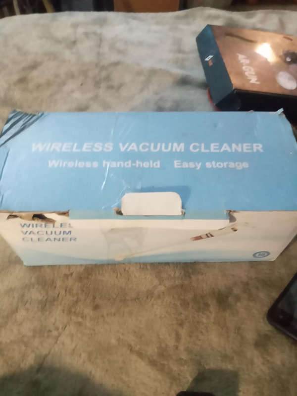 Wireless vacuum cleaner