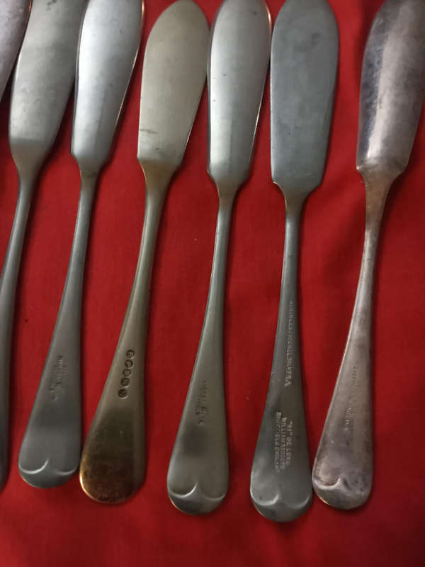 EPNS fish knives x 10