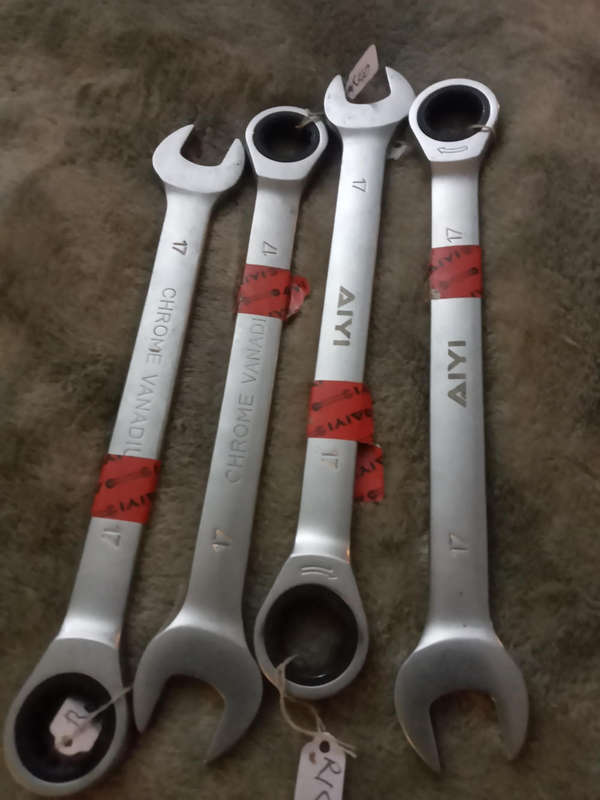 No 17 gedore vanadium ratchet spanner x 4