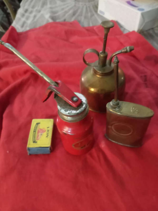 Brass oil cans