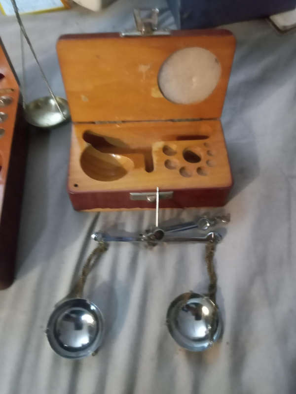 Haagis diamond scale + 2 more boxes