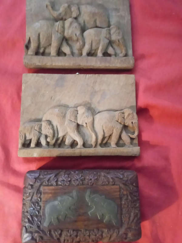 Wood elephant