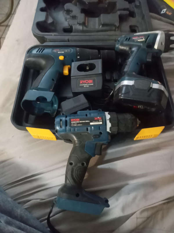 Ryobi cbd 1826 vrk cordless drill + 2 more