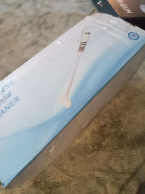 Wireless vacuum cleaner