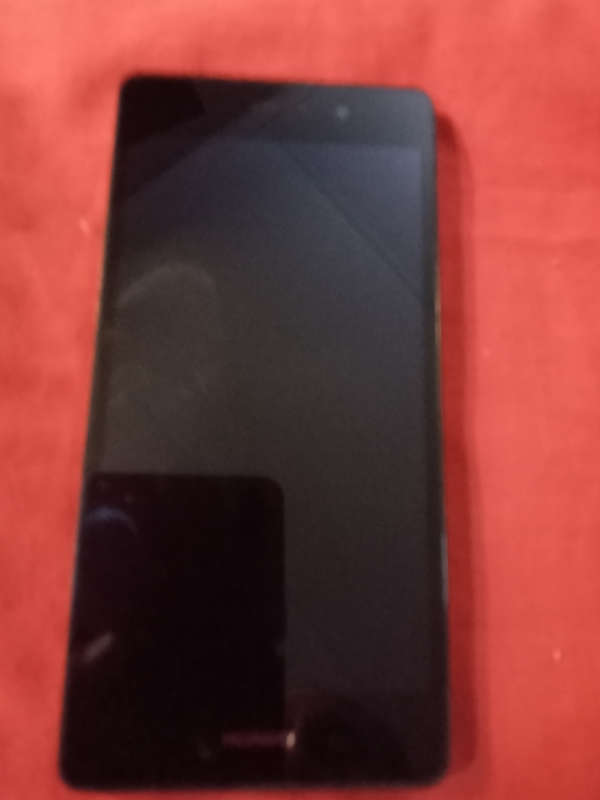 Huawei p8 working screen sold as spares