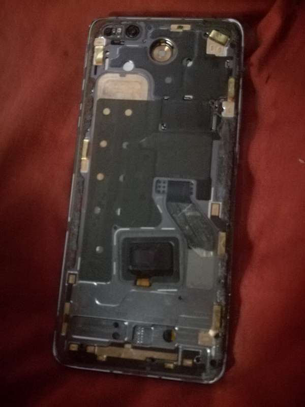 Huawei p40 pro needs new screen 1