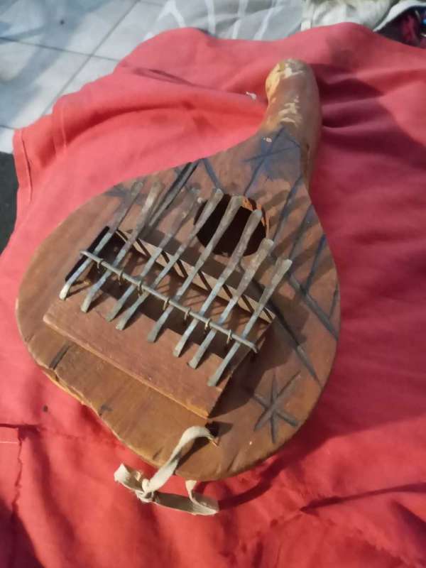 Kalimba kalbas