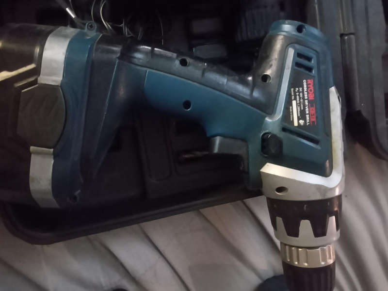 Ryobi cbd 1826 vrk cordless drill + 2 more