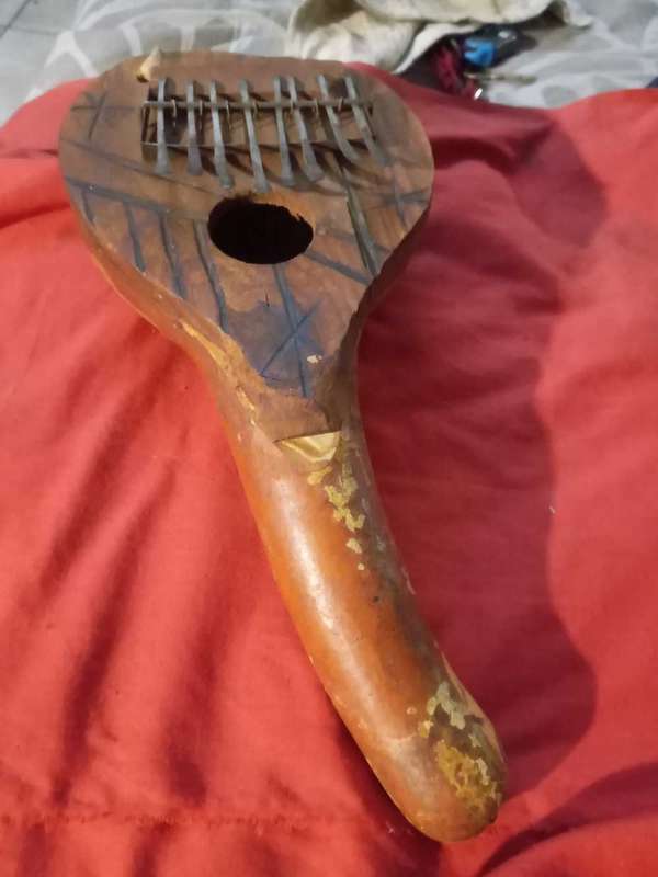 Kalimba kalbas