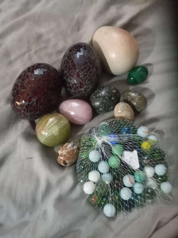 Marble eggs x10 +bag marbles