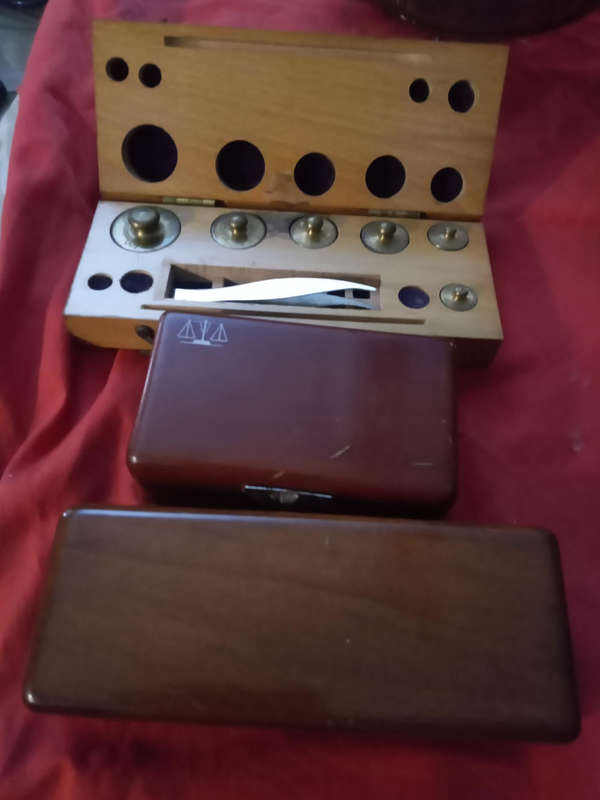 Haagis diamond scale + 2 more boxes