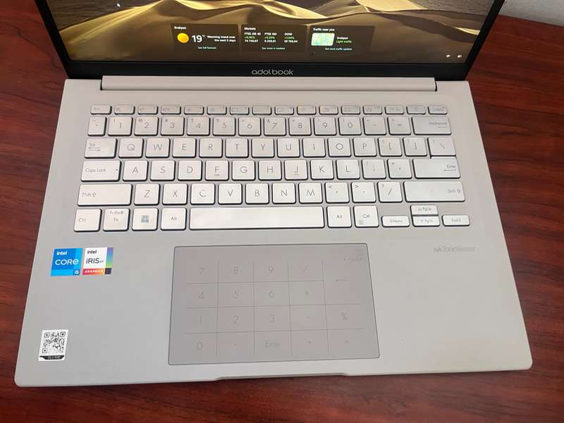 ASUS adol ADOLBOOK 14