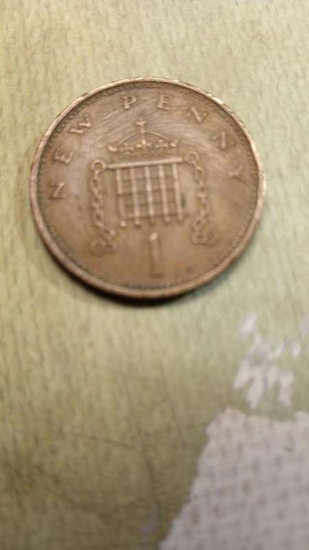 United Kingdom Rare 1971 D.G.Reg.F.D. Elizabeth 11  1  New penny