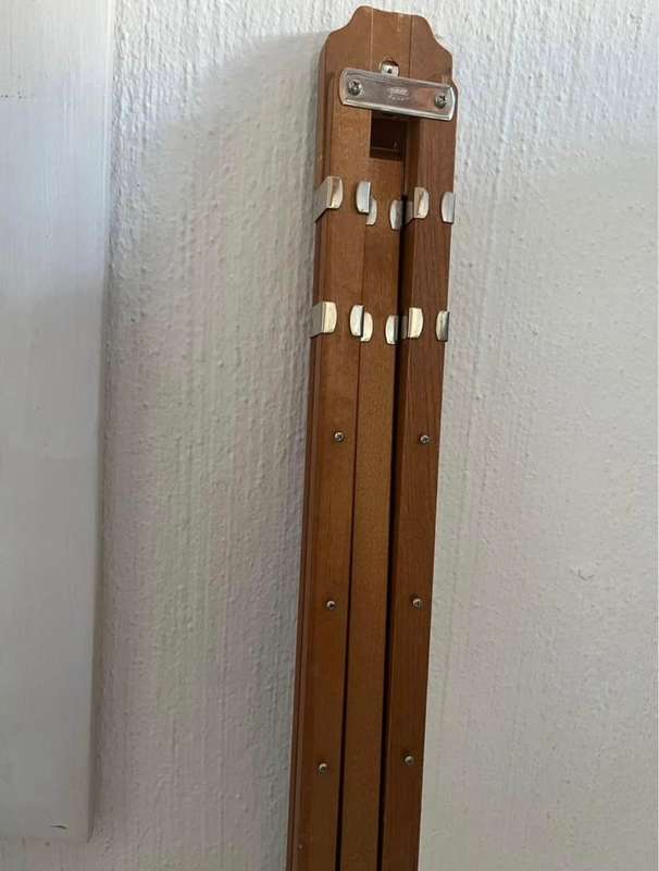 Holbein wood portable easel