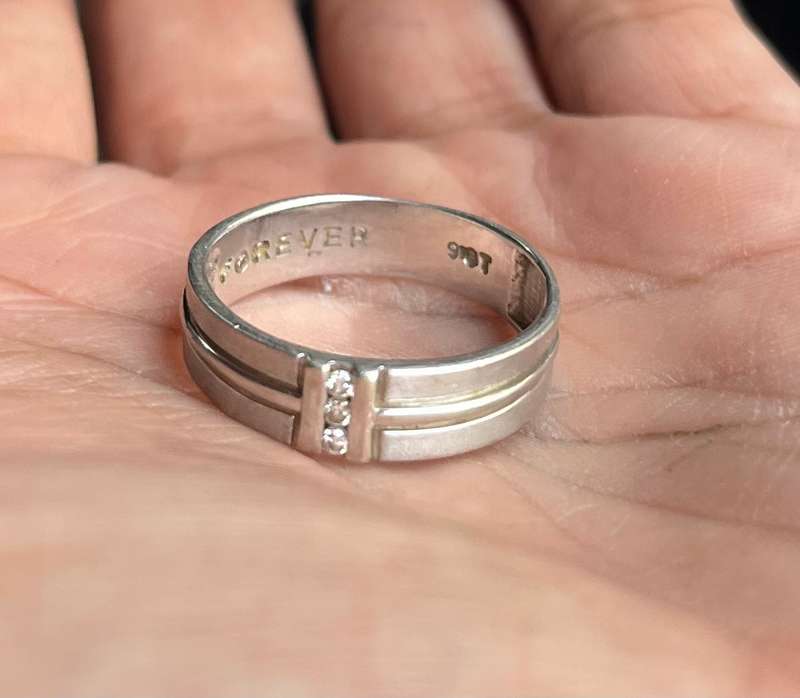 9ct white gold mens ring