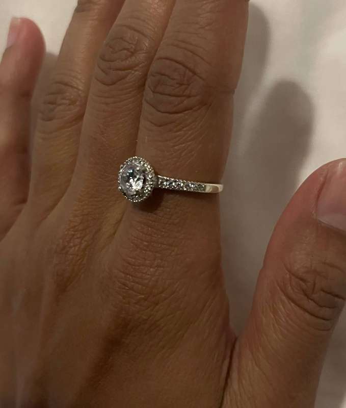 9ct white gold halo ring