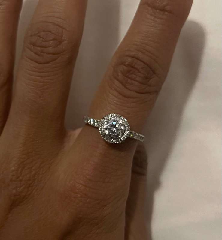 9ct white gold halo ring