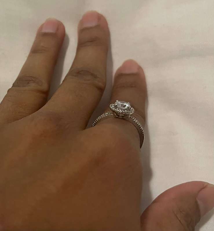9ct white gold halo ring