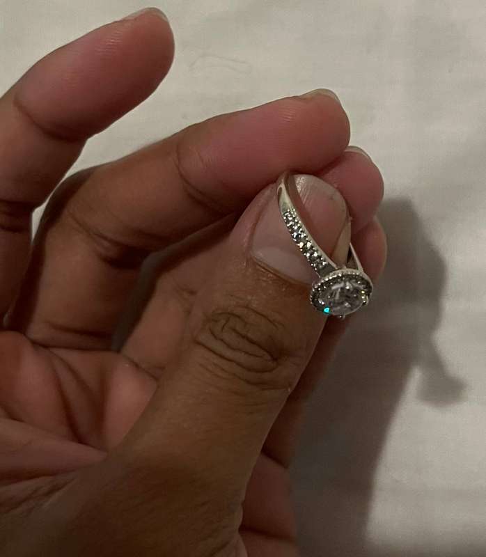 9ct white gold halo ring