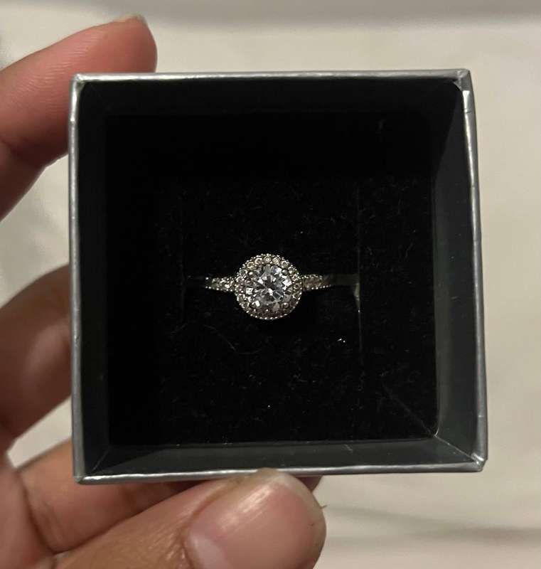 9ct white gold halo ring