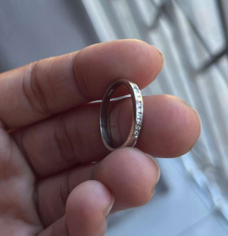 18ct diamond channel ring