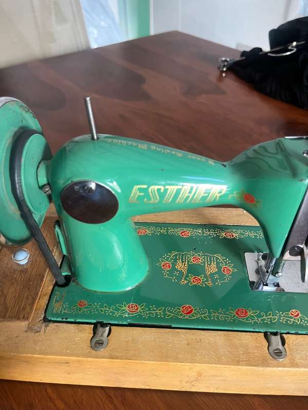 Vintage ronor sewing machine