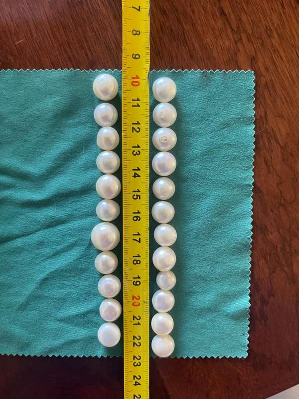 Natural south sea pearls with valuation
