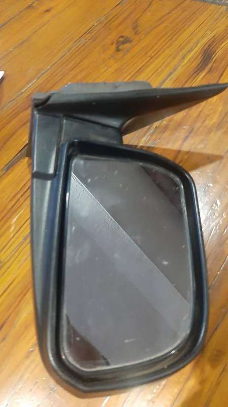 HYUNDAI TUCSON HJN  2004 TO 2010  5DR WAGON  DRIVERS  RIGHT SIDE MIRROR  SILVER