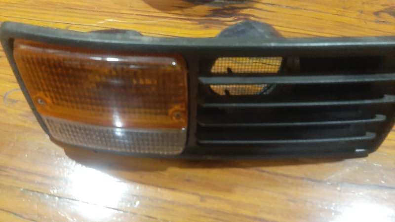 1980's ISUZU TRUCK RIGHT hand flicker