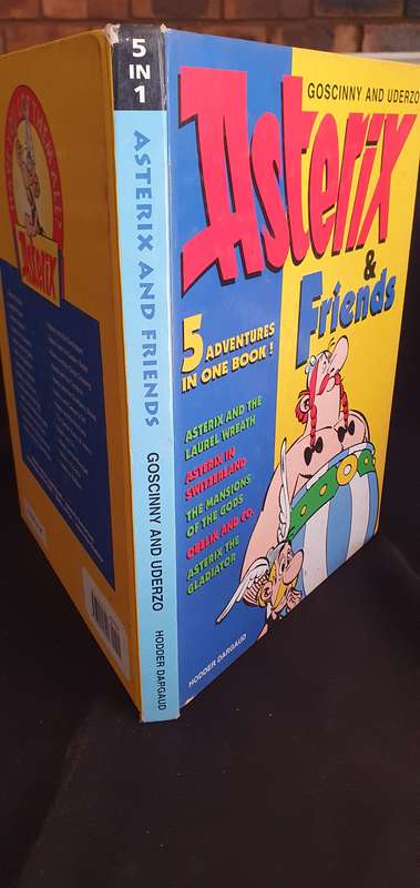 Asterix & Friends (5 Adventure in one book) - René Goscinny & Albert Uderzo
