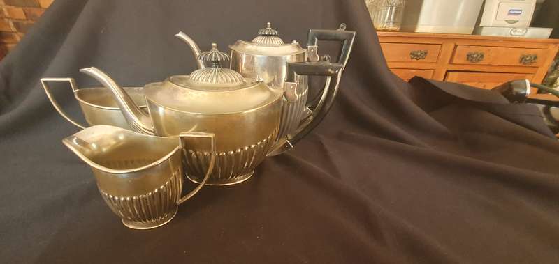 Vintage silver plated Sheffield tea set - epns