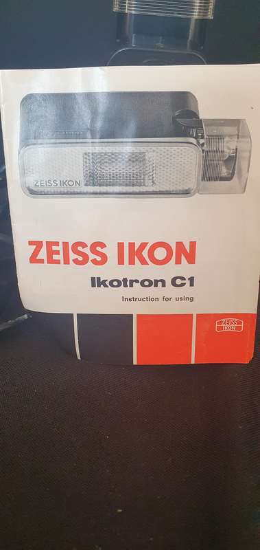 ZEISS IKOTRON C1 SLR vintage film camera flash boxed Ikon cable manual