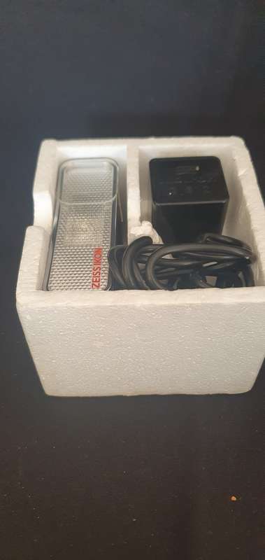 ZEISS IKOTRON C1 SLR vintage film camera flash boxed Ikon cable manual