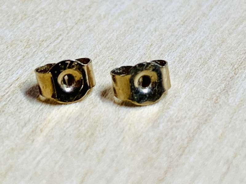 2 x Solid Gold Earrings Studs with Butterflies - 9 carat / 375 (0.26g)