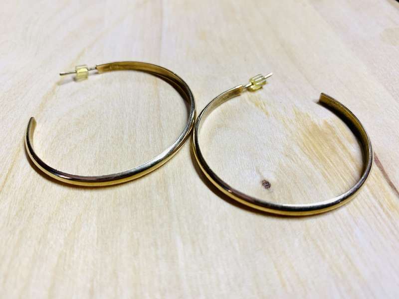 2 x Solid Gold Earrings - 9 carat / 375 (2.95g)
