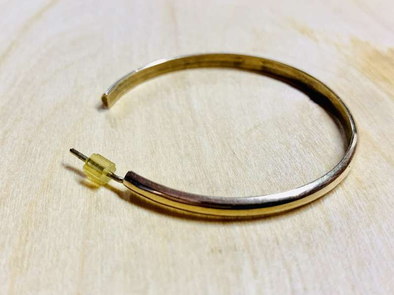 2 x Solid Gold Earrings - 9 carat / 375 (2.95g)