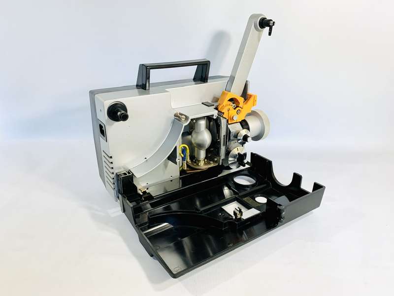 Vintage Cabin MP-250 Super 8 Film Projector  Working