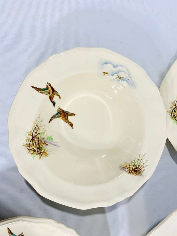 Alfred Meakin Wildfowl Serving and Dessert Bowl Set  Vintage English Pottery