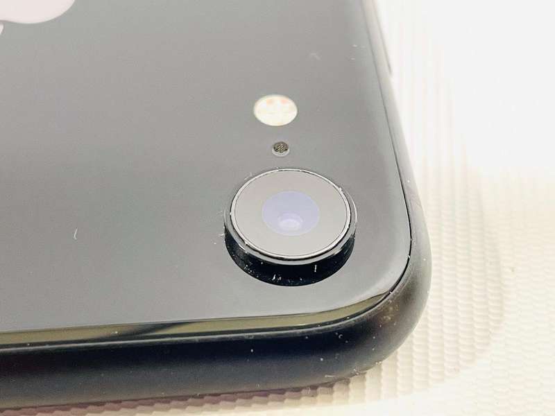 Apple iPhone XR 64GB Smartphone