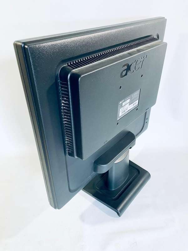 Acer AL1706 A 17 LCD Monitor  Reliable and Budget-Friendly Display