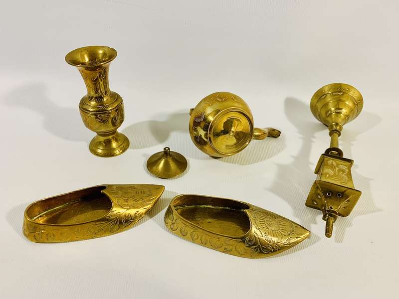 Elegant Set of 5 Brass Showpiece Ornaments