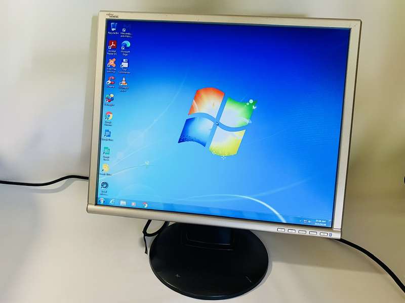 Fujitsu Scaleoview 19-inch LCD Monitor