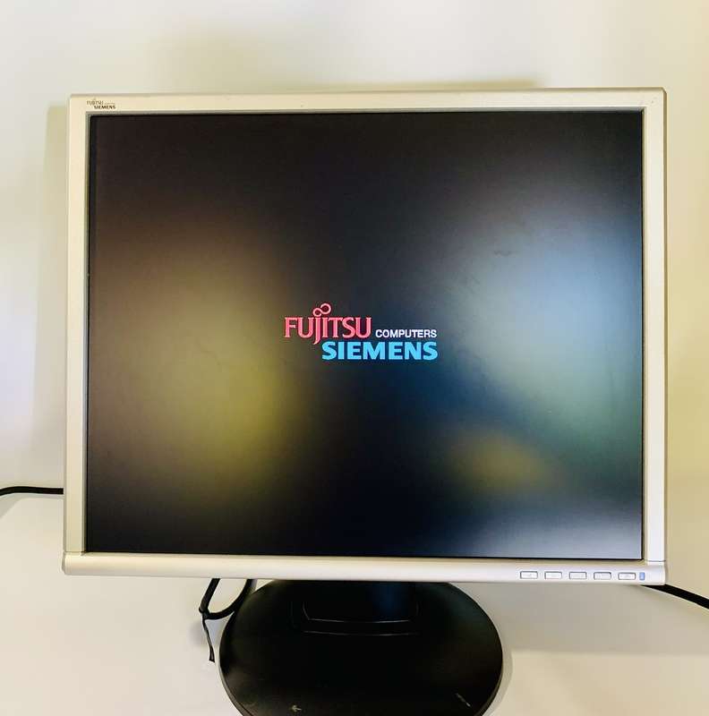Fujitsu Scaleoview 19-inch LCD Monitor