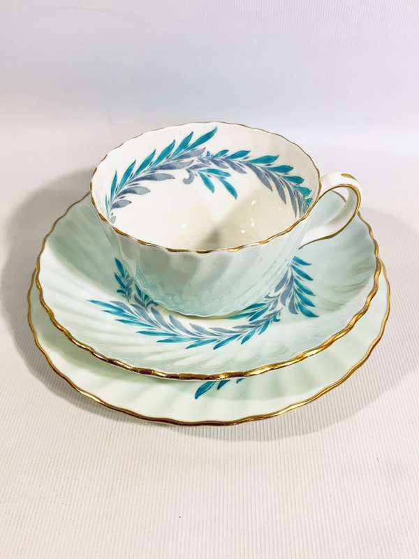 Exquisite Minton Bone China Teacup Trio  Symphony Pattern (S-557)