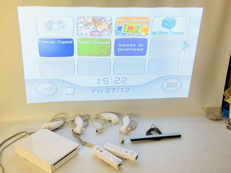 Nintendo Wii Console with Accessories (please read description)