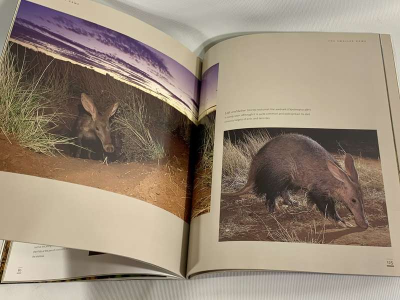 The Ultimate African Wildlife - Nigel Dennis