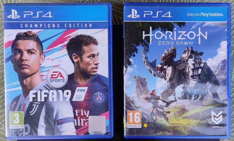 Playstation 4 Slim 500GB + 2 Games