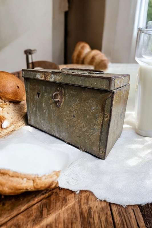 Old Miners Lunch Box